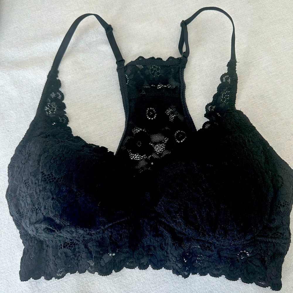 NWT, aerie, Size S, Black Padded Bralette, Race-back with Adjustable Straps.